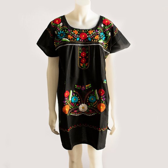 🌸 2 x $79 🌸  Hand embroidered Mexican dress - Picture 9 of 9